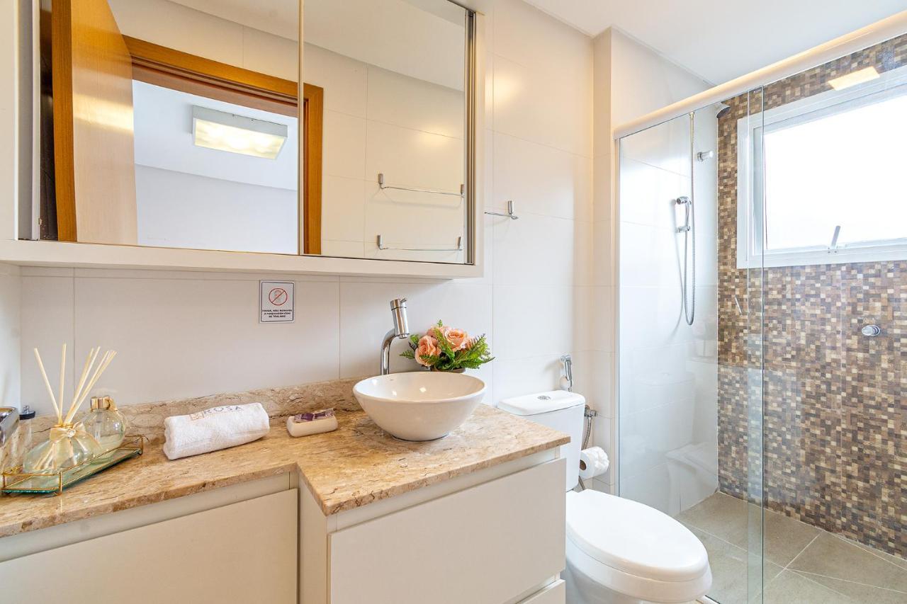 Rosa Apartamento Luxo No Centro Gramado 아파트 외부 사진